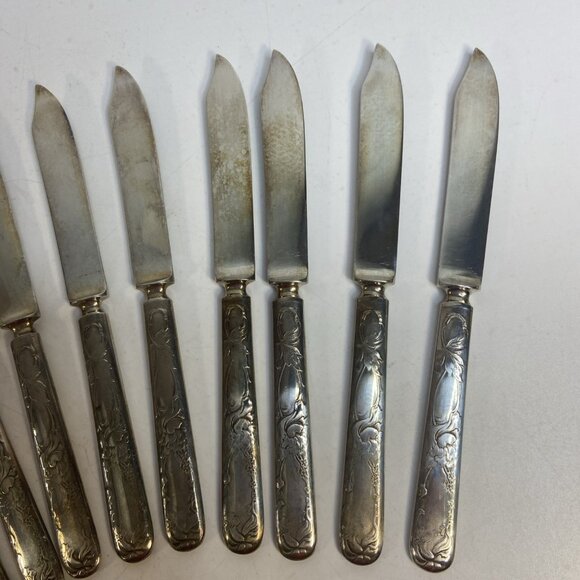 Set Of 12 Antique Butter Knives 1835 R. Wallace Silver Plate Ornate Handle - Picture 8 of 10